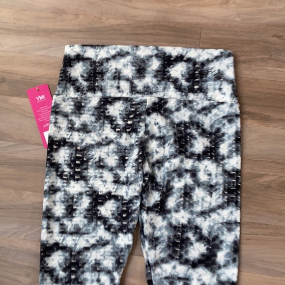 3/$45 YMI performance fitness wear tie dye print top & stretch pant XL jr - Picture 12 of 17